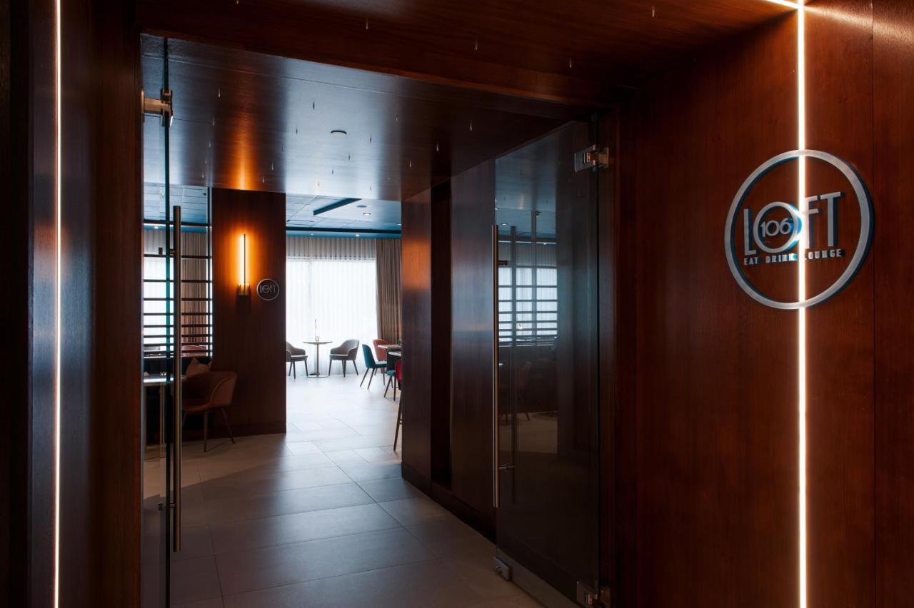Matrix Hotel Едмънтън Екстериор снимка