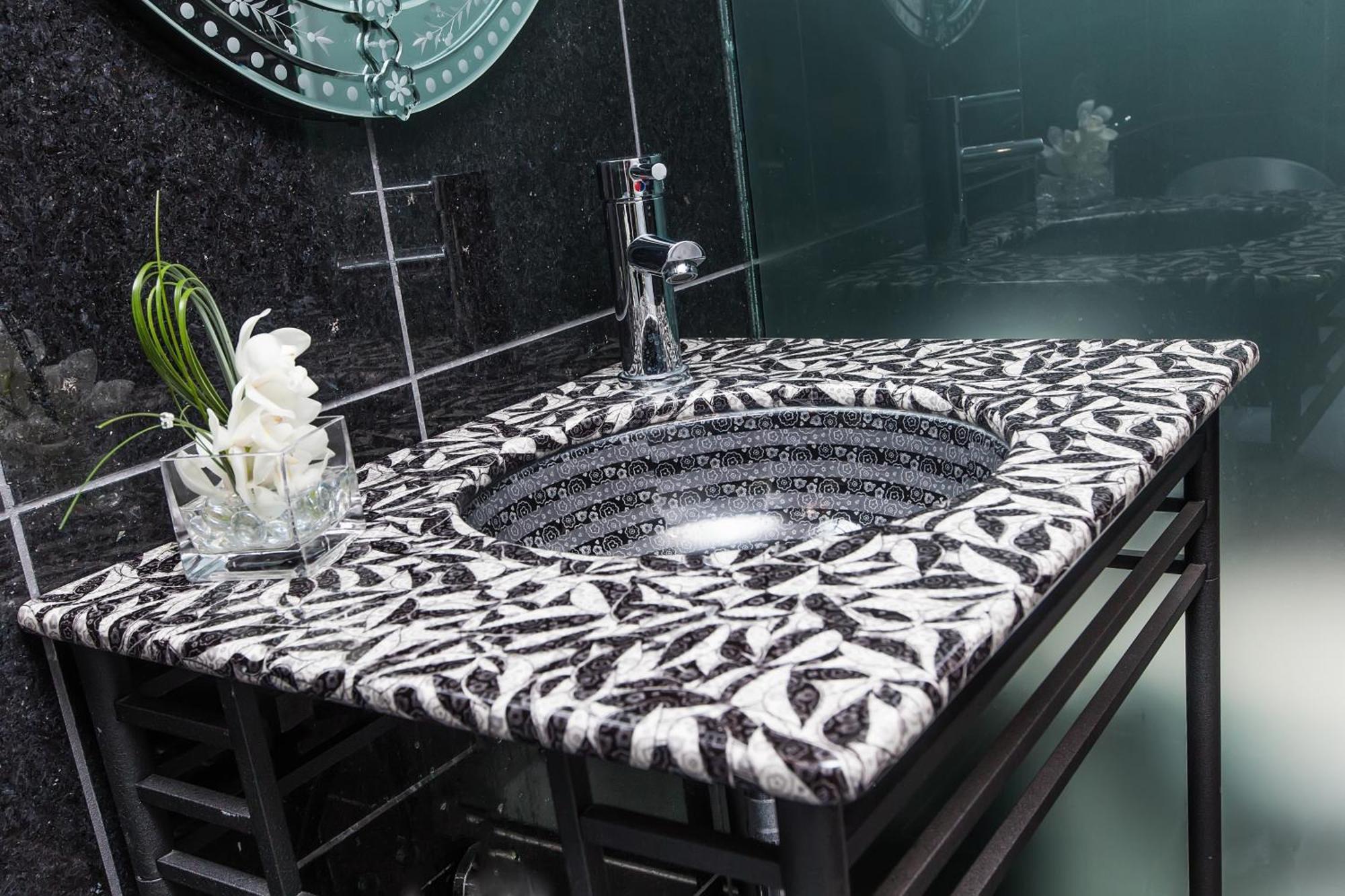 Matrix Hotel Едмънтън Екстериор снимка